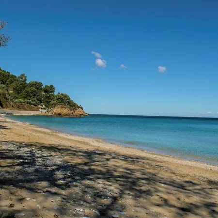 Feel At 度假居 Keramídhion