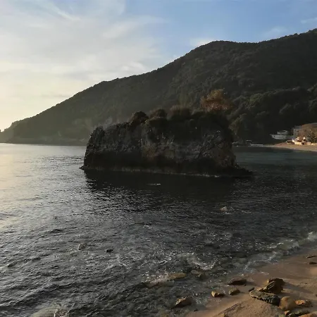 Holiday home Feel At Keramidhion