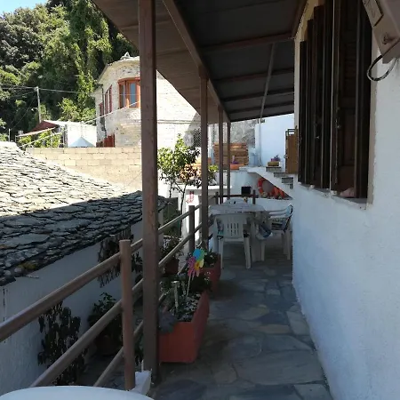 Feel At * Keramidhion